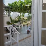 Sea View Residence
