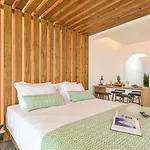 Naxos Pantheon Luxury Apartments
