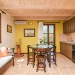 Therianos Traditional Villas