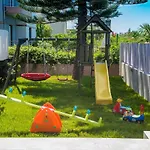 Marianthi Apts By Estia