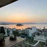 Thea Luxury Apartment