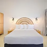 Bonatsa Beach House
