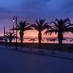 Luxury Seaside Apartment, 3 Bedrooms