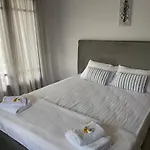 Efi\'S House