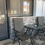Iros Apartment