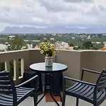 Physis Apt- Big Comfortable Apartment With View
