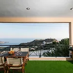 Irini\'S Sea View House