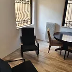 Julia\'S Apartment