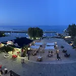 Grand Apartments