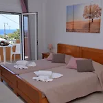 Sunny Rooms