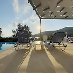 Zidanos Luxurious Sea Front Villa