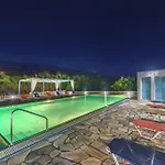Hotel Smaragdi Apartments