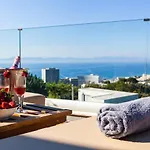 Flyviewflatsgold Privatehottub With Seaview