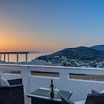 Cactus Guesthouse, Κίνι Συρος