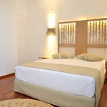 Esperos Seaside Suite In Adamas, Milos