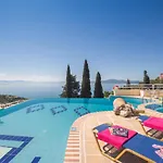 Villa Vrysoulla By Villa Plus