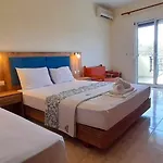 Xanthoula Studios