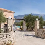 Villa Sandy Cove By Villa Plus