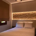 Άλυσσος Suites