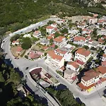 Valsamis Villa Apartments