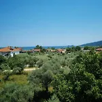 Physis - Seaview Maisonette