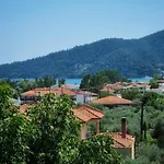 Physis - Seaview Maisonette