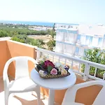 Sunny Rooms