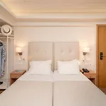 Karalis City Hotel