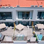 Valen Mare Suites