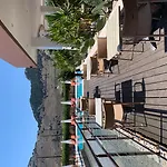 Anavadia Hotel