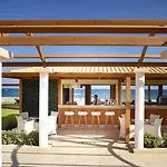 Serita Beach Hotel