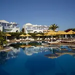 Serita Beach Hotel