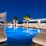 Andronikos Hotel (Adults Only)