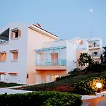 Golden Dream Apartments