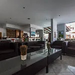 Vossos Hotel Apartments
