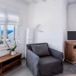 Ostraco Suites