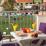 King\'S Village Apartments