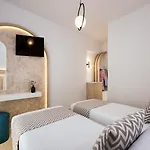 Petros Villa