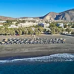 Santo Miramare Beach Resort