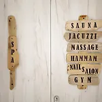 Liana Beach Hotel & Spa