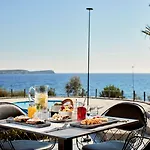 Poseidon Of Paros Hotel & Spa
