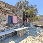 Owl\'S Nest/The Pink Cottage