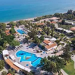 Grand Blue Beach Hotel