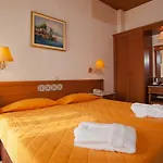 Acropole Delphi City Hotel