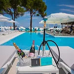 Laguna Resort By Diomedes Group