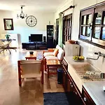Spacious Farmhouse With Big Yard And Fireplace