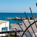 Lovely Sea View Apartment At The Heart Of The Town