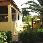 Mareva Hotel Apartments