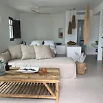 Zetine Suites Sikinos