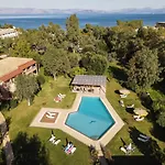 Tellis Holiday Rooms